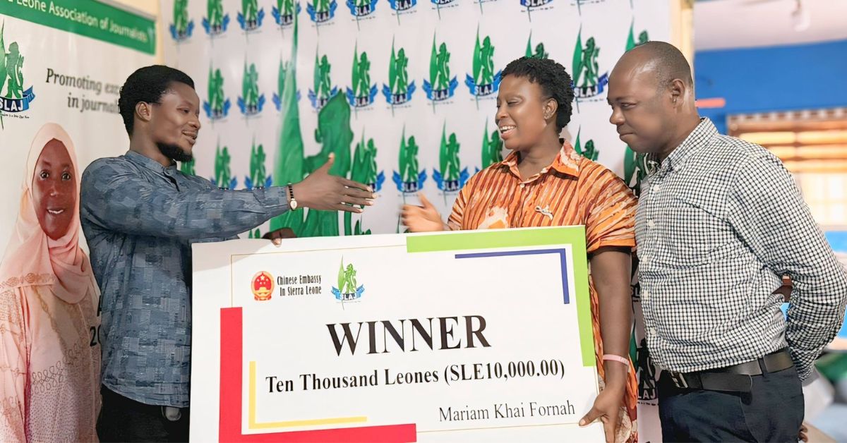 Chinese Embassy, SLAJ Presents Prize to Winner of Sierra Leone-China Short Video Competition