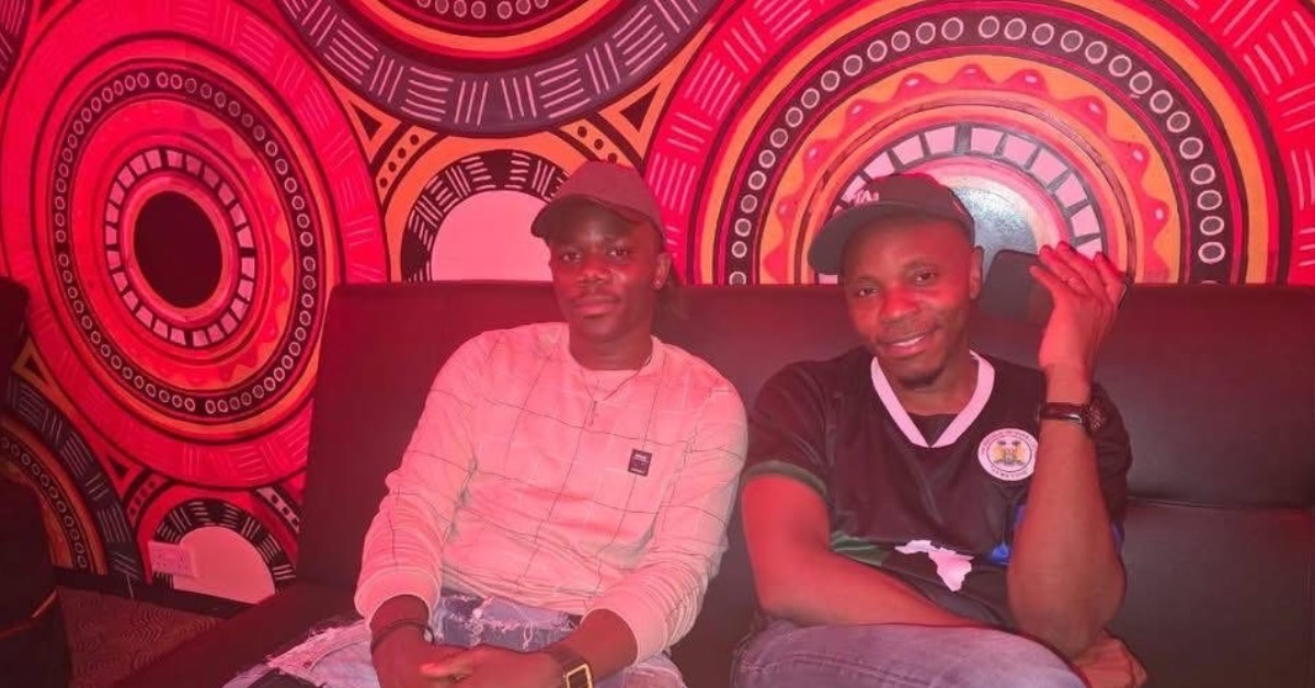 Chief Minister Attends Incredible JJ’s Album Listening Session