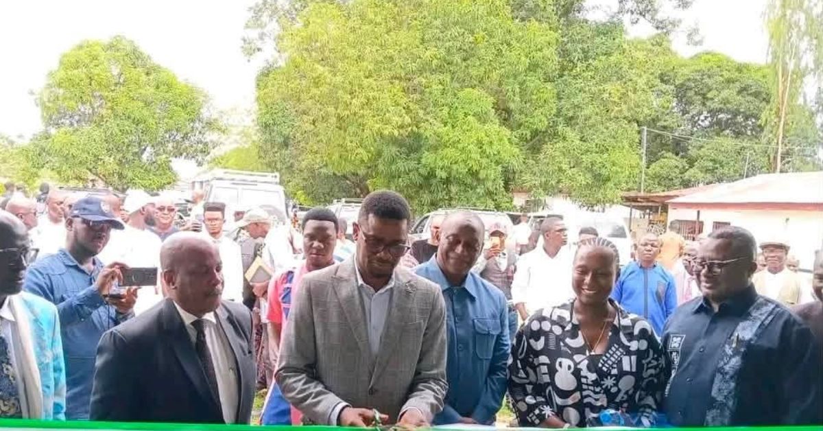 Higher Education Deputy Minister Sarjoh Aziz-Kamara Commissions Solar Electrification Project at EBKUST