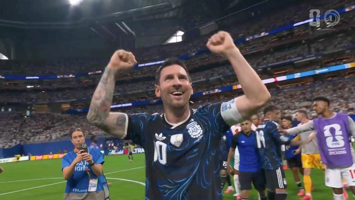 Comeback Kings Argentina Beat England 2-1 to Reach World Cup Final