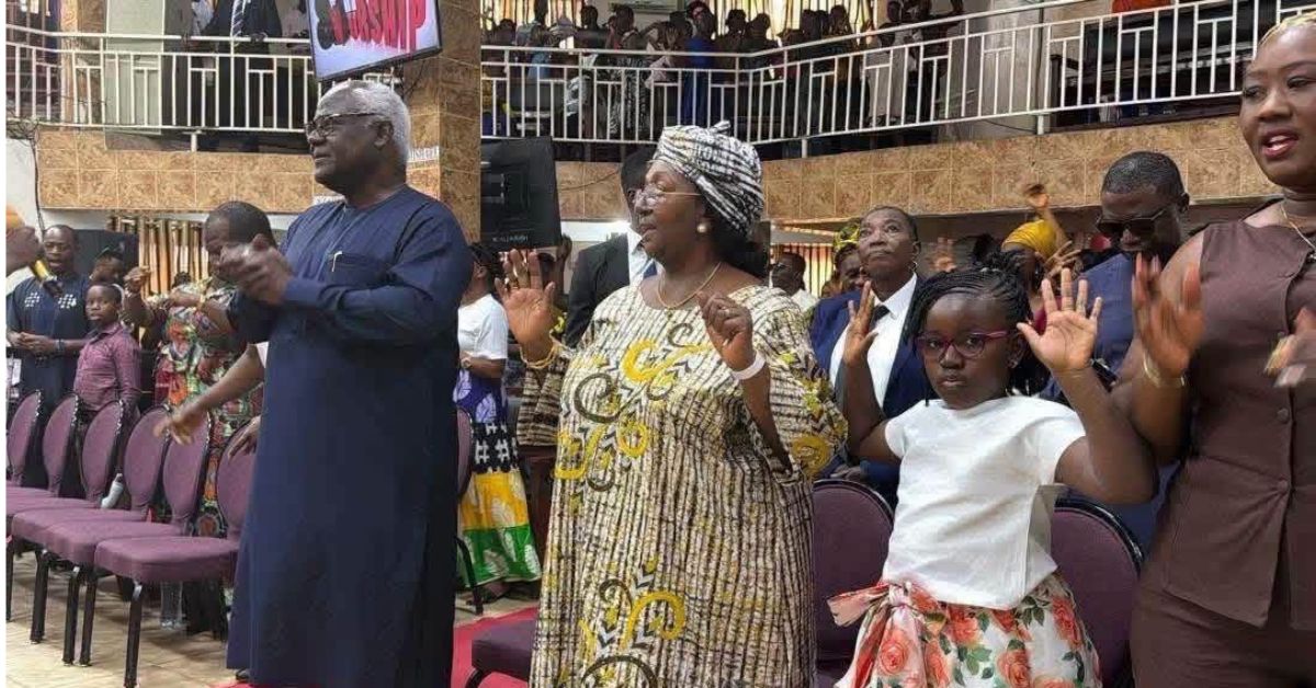 Ex-President Koroma Attends First Church Service Since Return to Sierra Leone