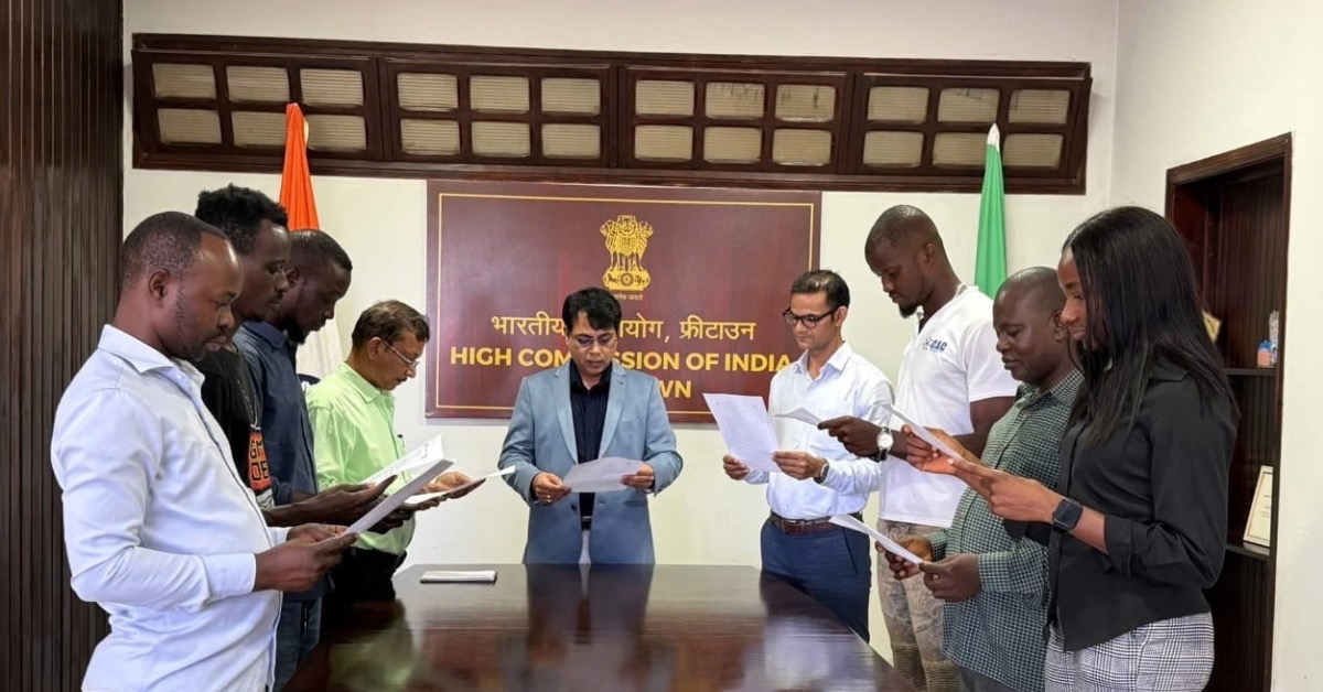 Indian High Commission Staff Take Swachhhta Pledge in Sierra Leone