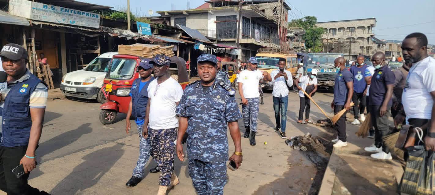 Sierra Leone Police Takes Monthly Clean-Up Exercise to Waterloo